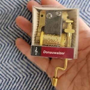 Music Box with Crank Handle